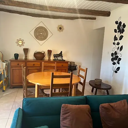 De L Oustalneou Сasa de vacaciones Cuzorn